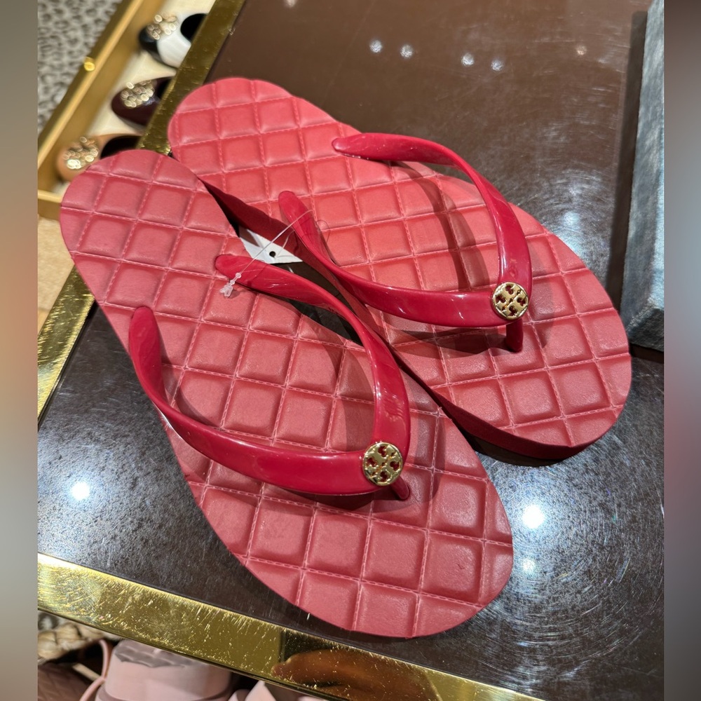 Tory Burch Willa Platform Casual Flip Flop